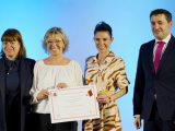 La Biblioteca Miguel Artigas de Astillero recoge en Zaragoza el Premio Nacional María Moliner por su labor de animación a la lectura