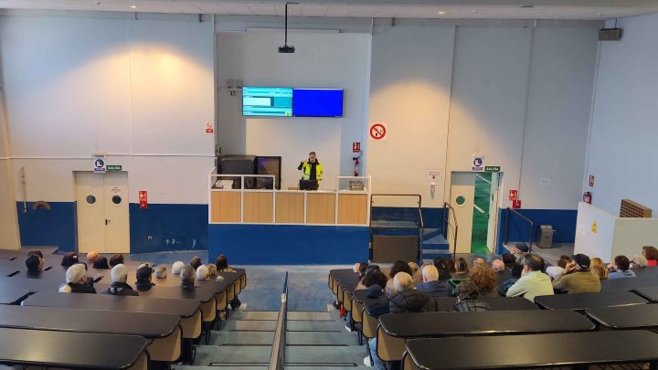 Continúan las visitas guiadas al Puerto con gran éxito de participación